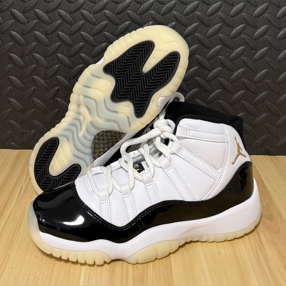 Air Jordan Retro 11 DMP Gratitude White Black‎ Gold (B Grade) 378038-170 GS 6Y